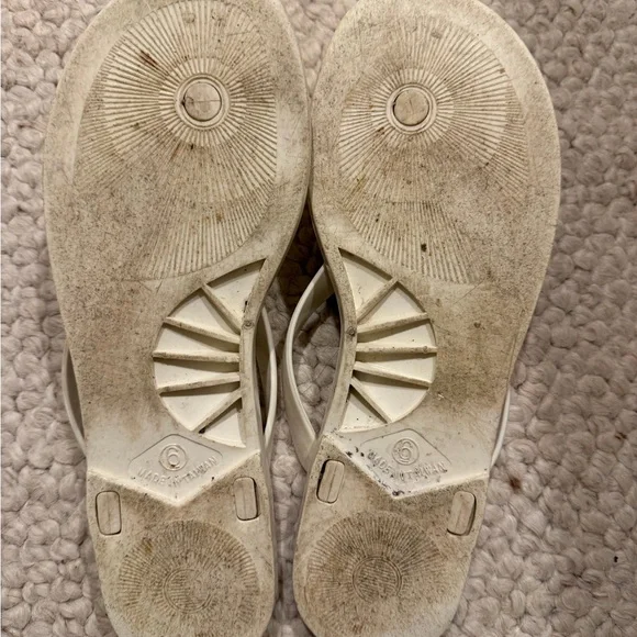 Ted Baker Cream Sandals with Black Bow - Picture 5 of 5